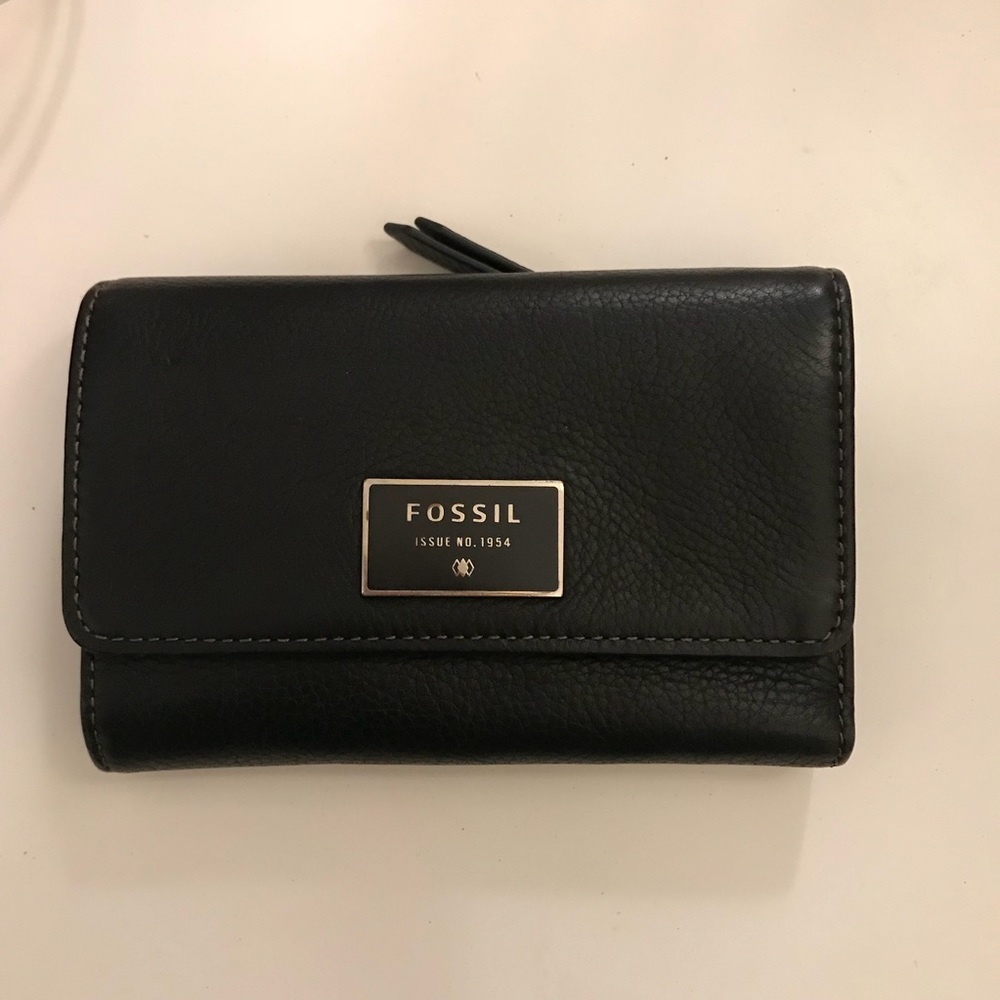 FOSSIL Wallet 🦖